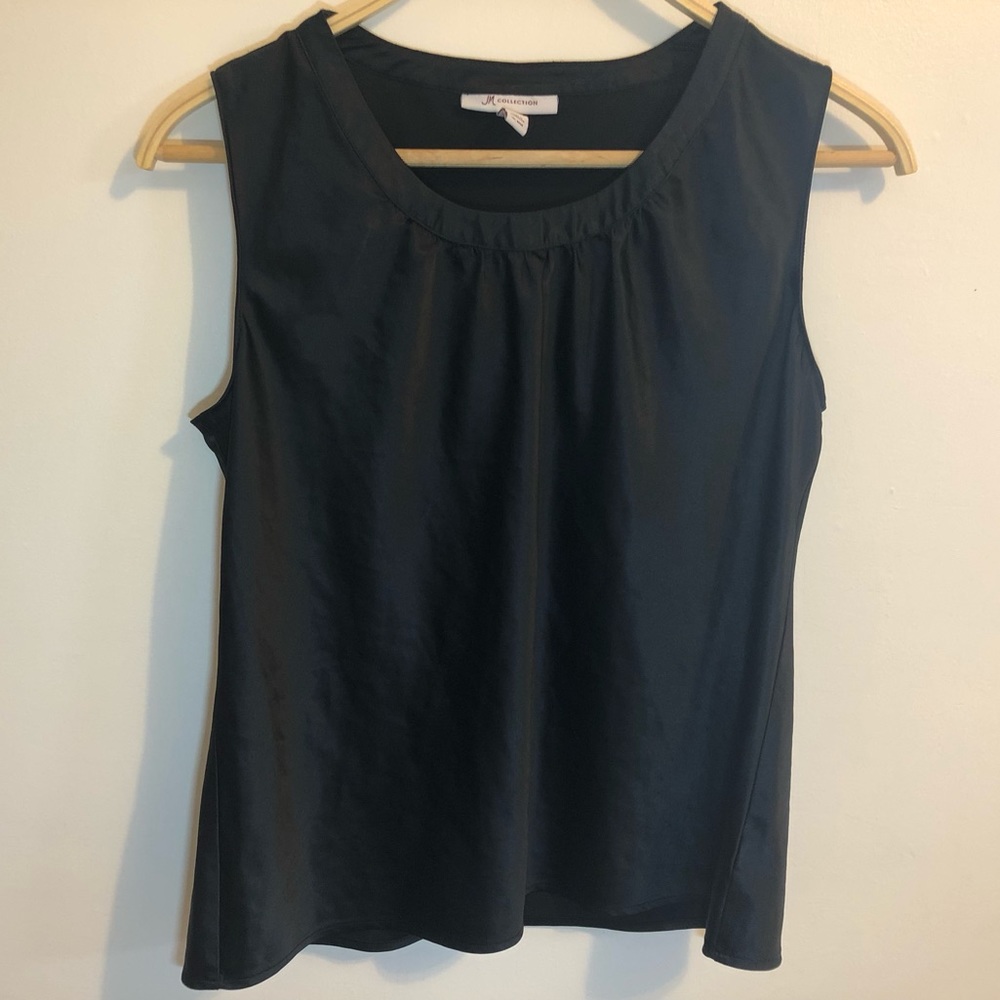Satin sleeveless blouse.
